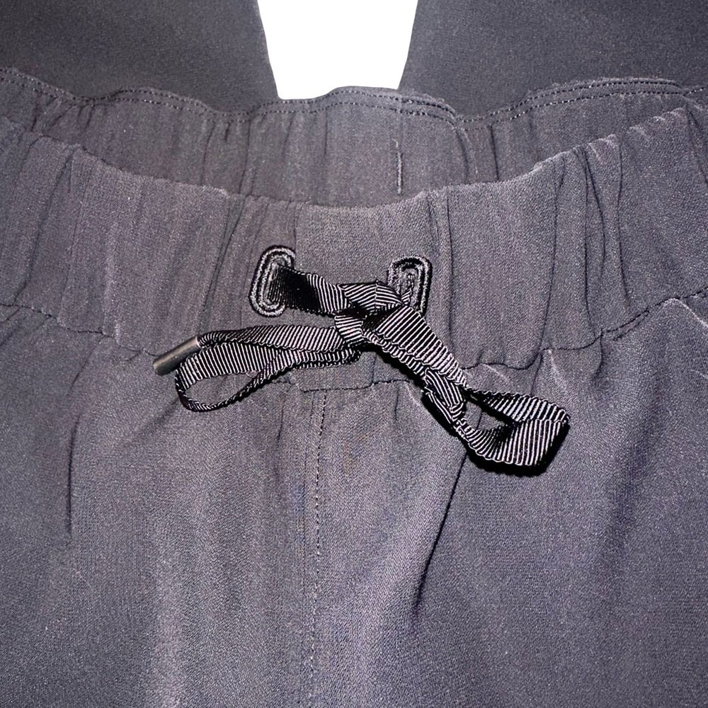 Lululemon On the Fly Pant Woven 28" Joggers Track Pants Women's Size 2 - Picture 5 of 9